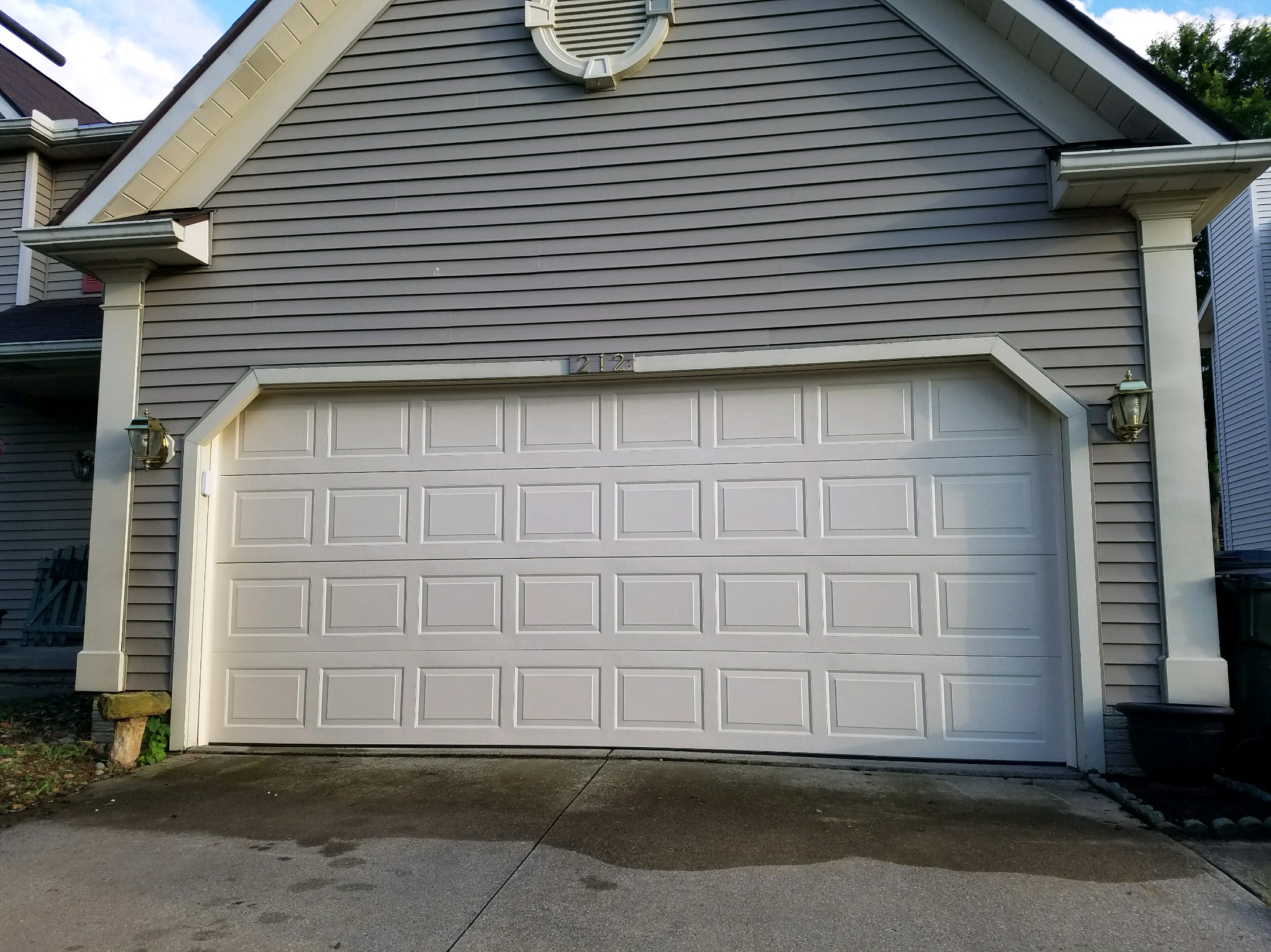 Garage Doors Vermilion, OH Sams Garage Door Service, LLC