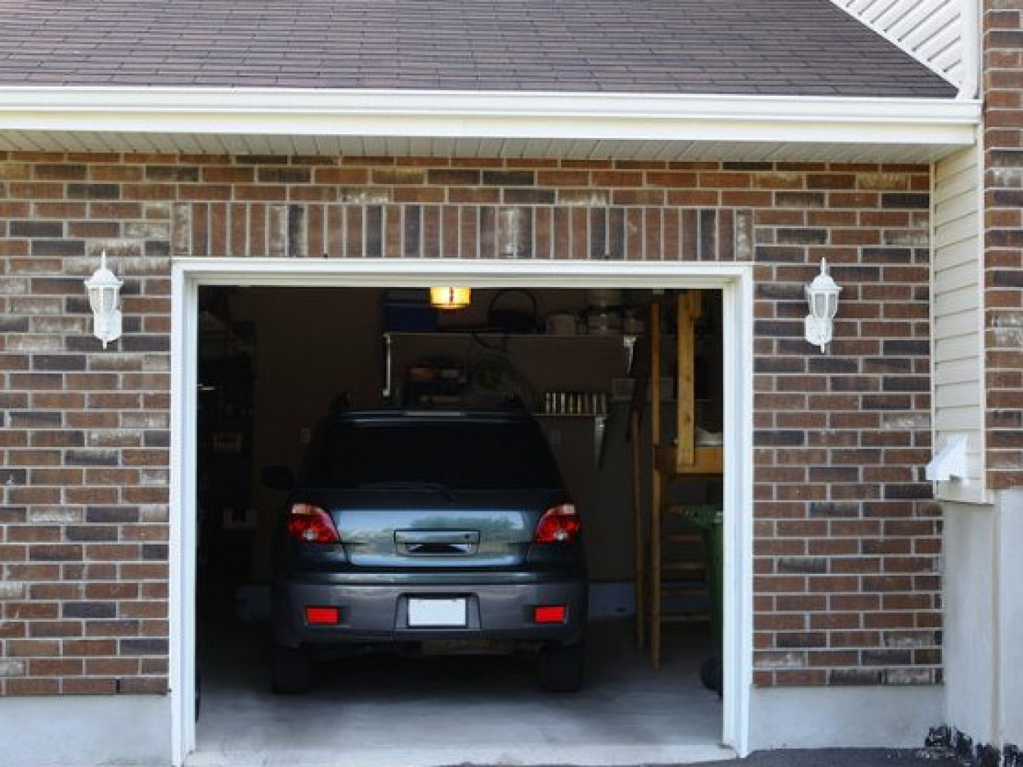 Garage Door Service Vermilion & Elyria, OH Sams Garage Door Service